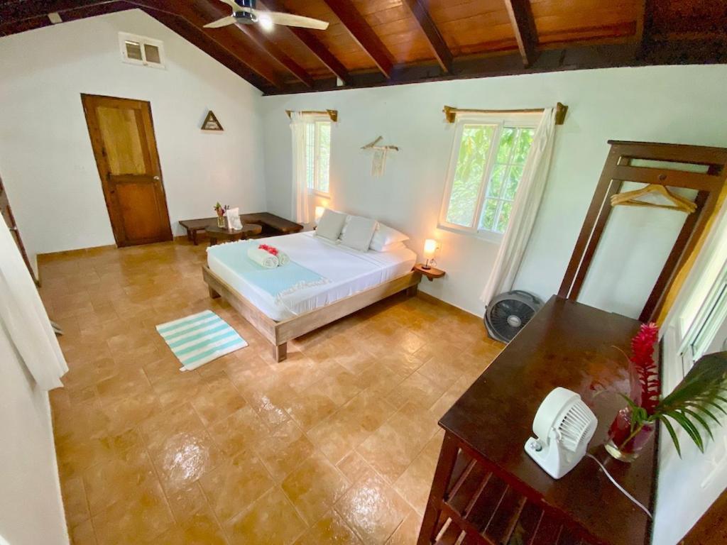 Bird Island Bungalows Bocas del Toro Exterior foto